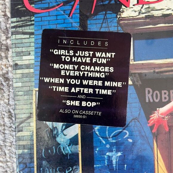 Cyndi Lauper She's So Unusual Vinyl LP 1983 Pop Rock New Wave 12" 33 RPM - Picture 2 of 6